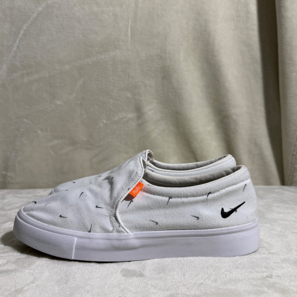 Nike Slip On Shoes White Canvas Sneakers Back to School Tenniscore Size 7.5 - Picture 3 of 10